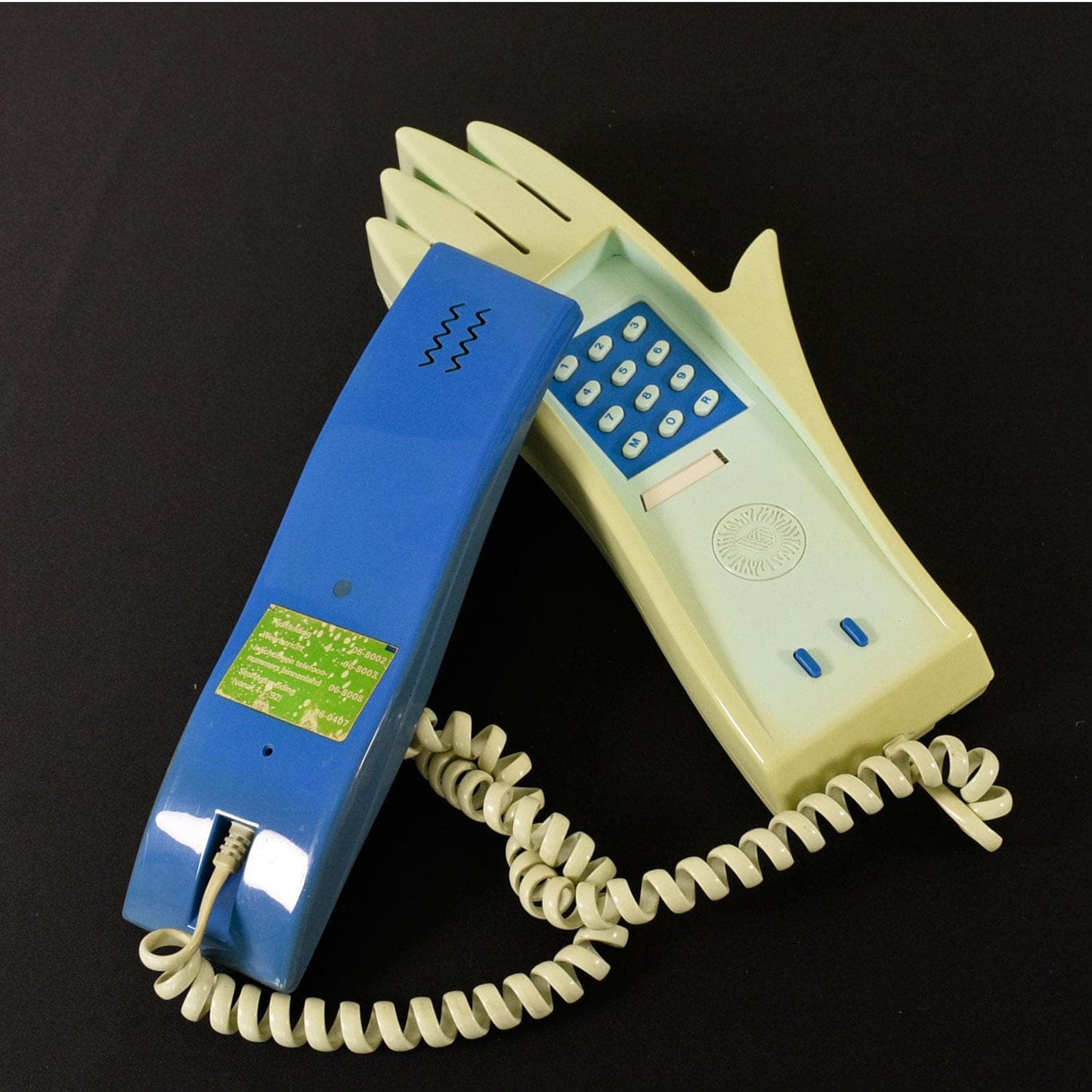1980s Cresta Modell 100 Telephone Designed for Vroom and Dreesmann Handtelefoon