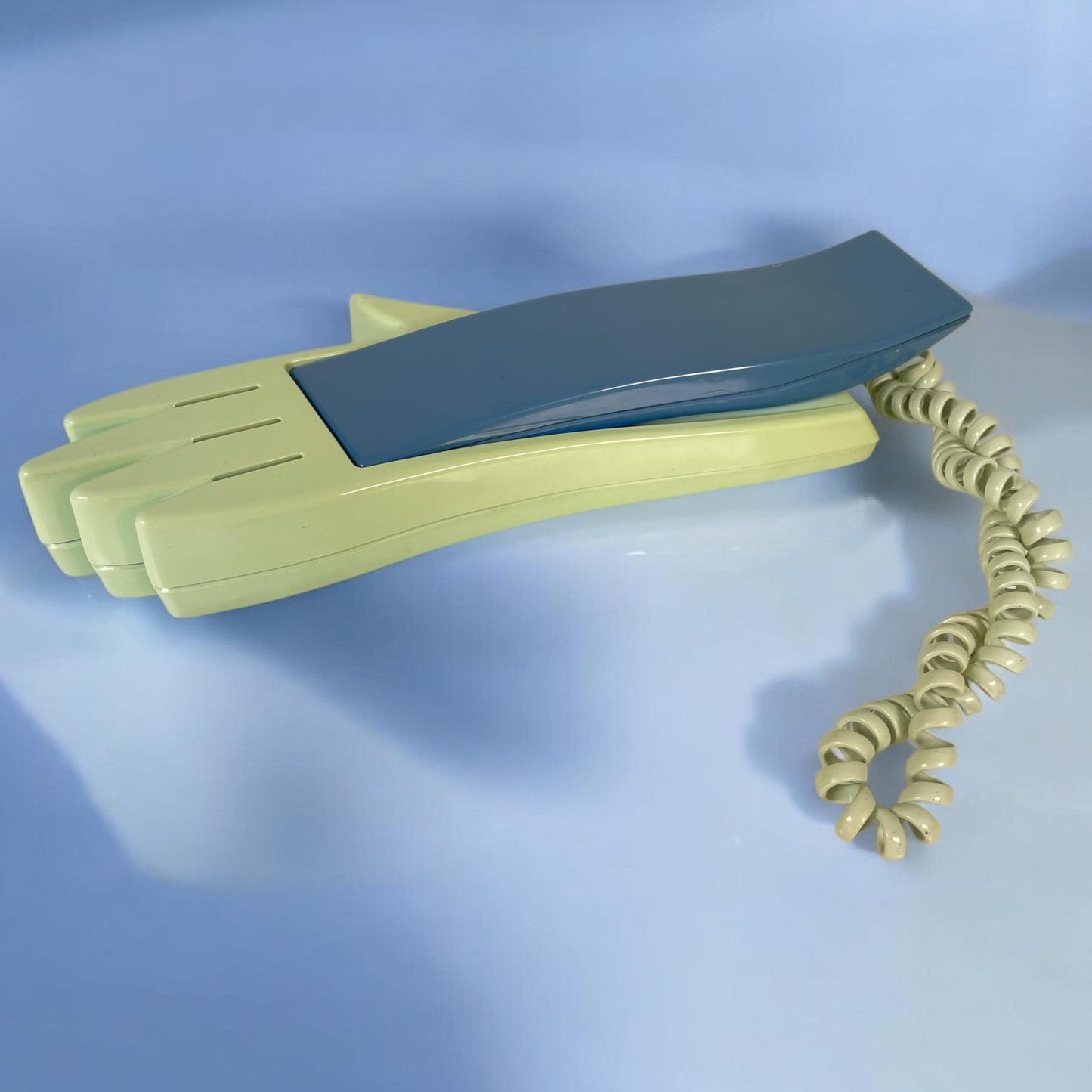 1980s Cresta Modell 100 Telephone Designed for Vroom and Dreesmann Handtelefoon