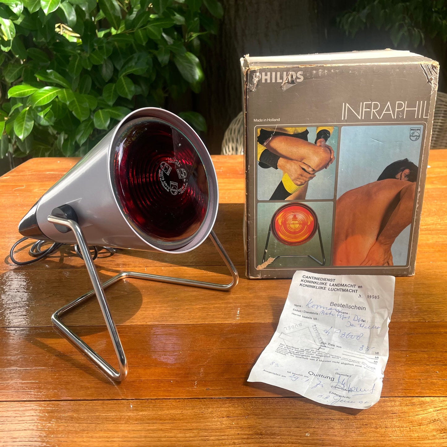1975 Philips Infraphil HP 3608 infraroodlamp met doos en cantinedienst bon