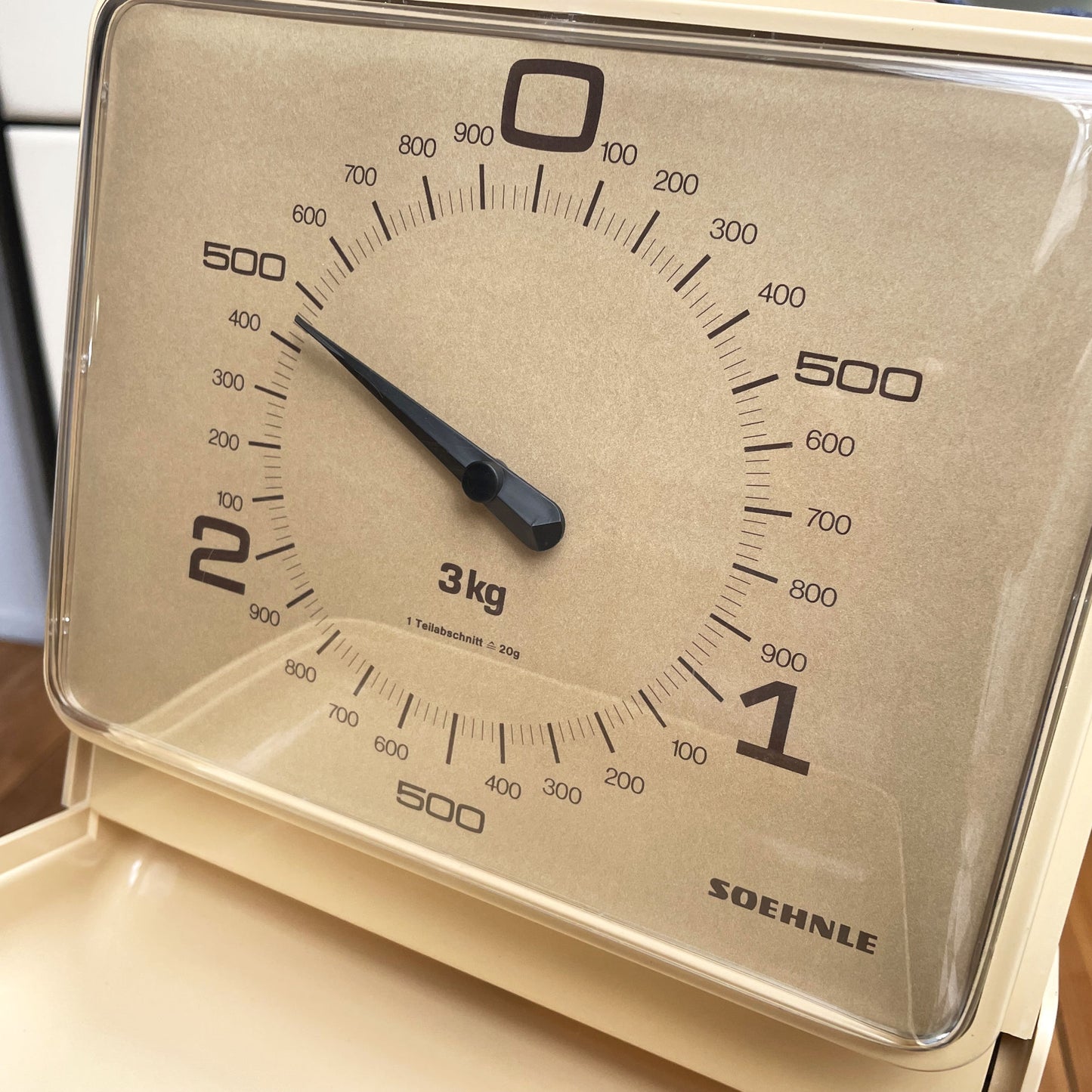 Vintage Soehnle Beige Duitse Keukenweegschaal voor Wandmontage