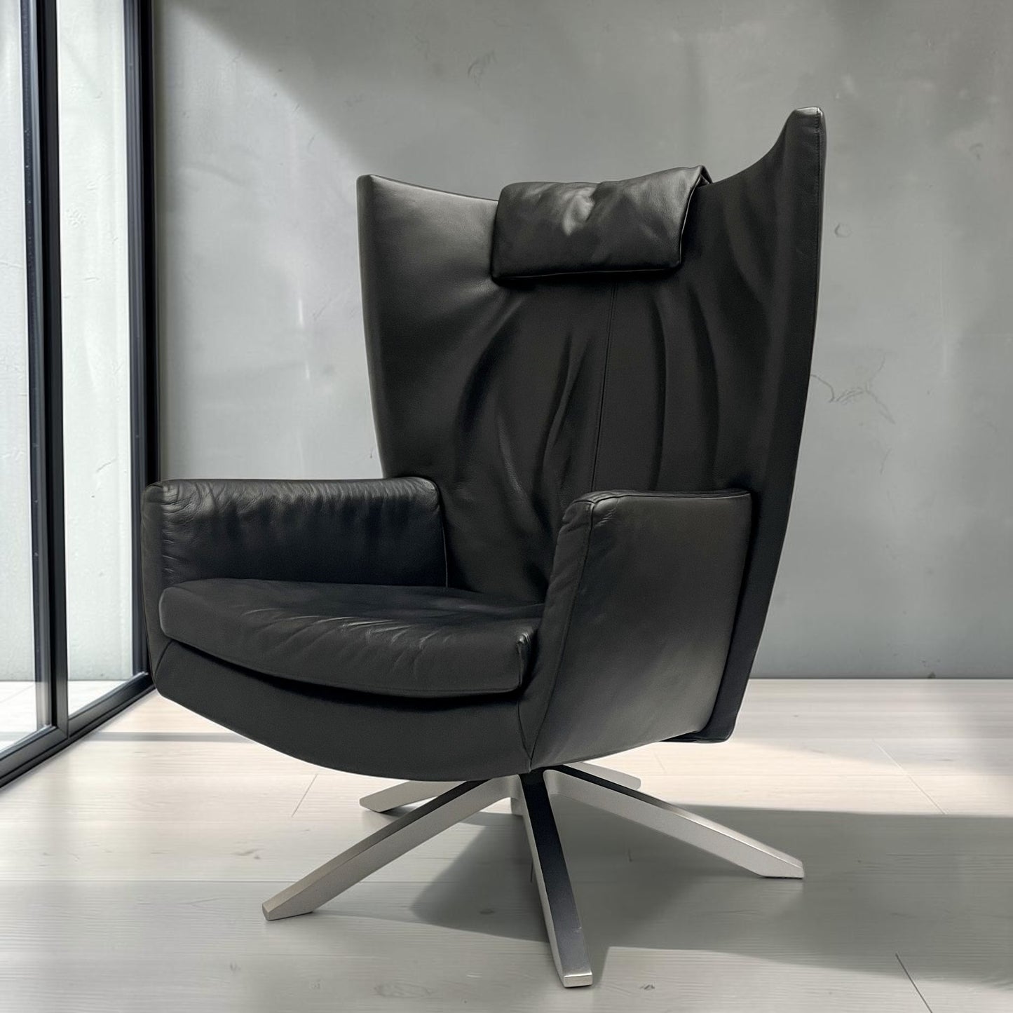 Design On Stock zwarte lederen Maua draaistoel