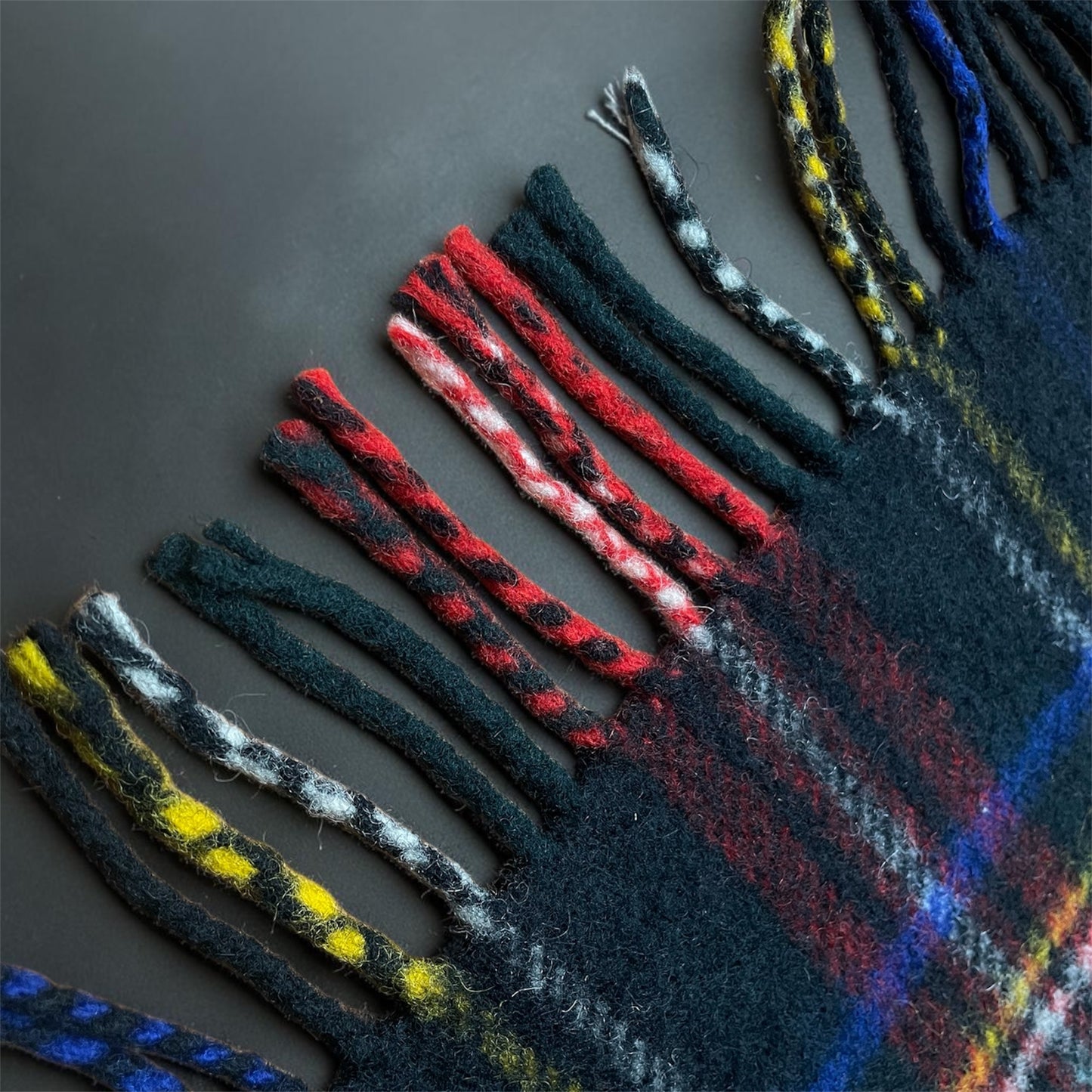 Johnston's of Elgin Scotland Luxe Plaid Tartan Deken van 100% Wol
