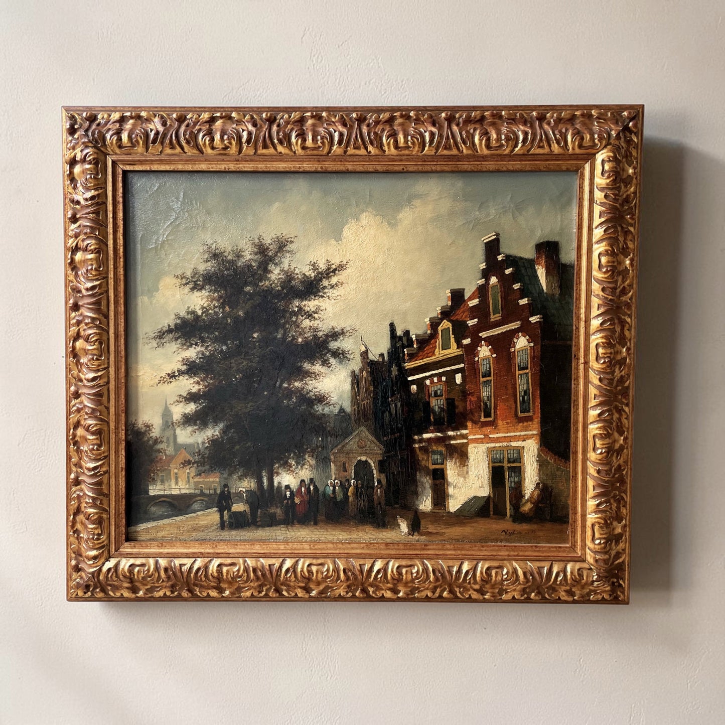 Nederlands straatbeeld olieverfschilderij in sierlijke lijst gesigneerd Nijland
