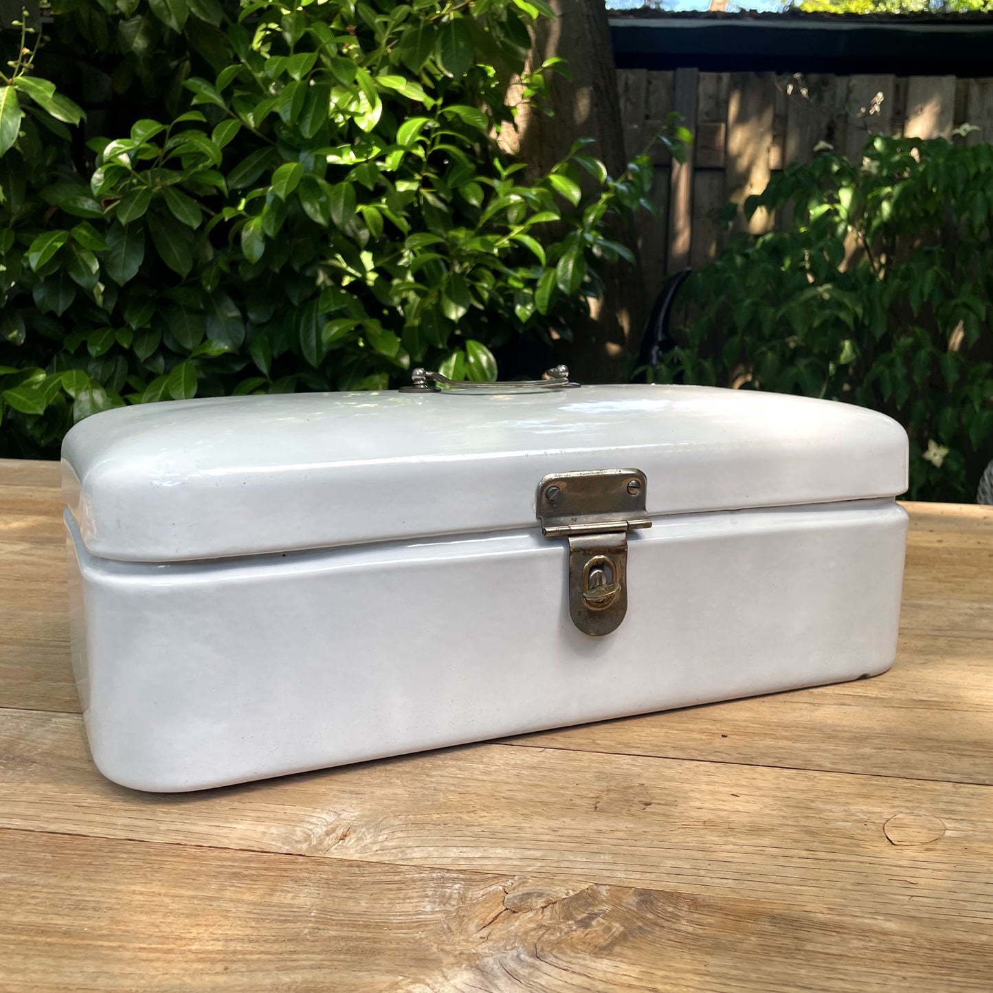 Vintage Nederlands Witte Enamaille Broodtrommel Jaar 1950