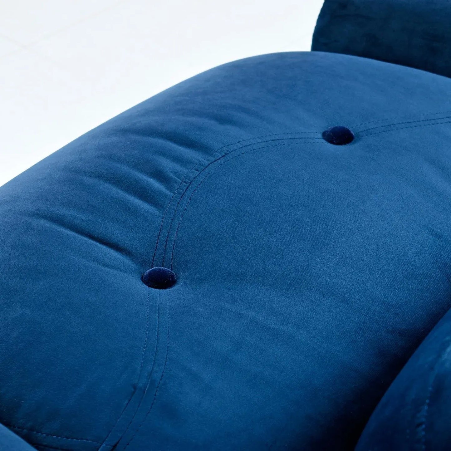 Guido Faleschini Nineteen-Laties Swivel Lounge Chair by Mariani for Pace