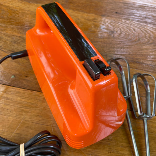 Philips Jaren 1970 Oranje Elektrische Handmixer met Kloppers