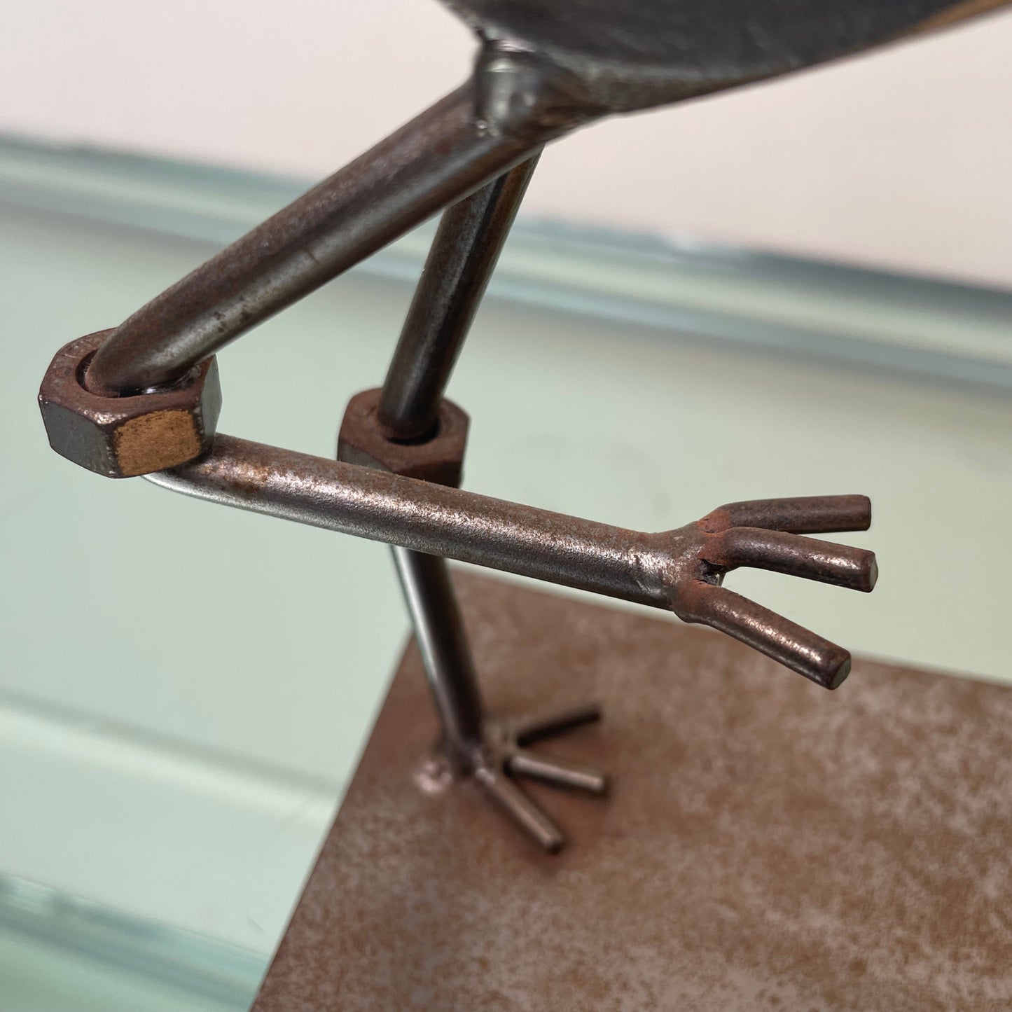 Folk-Art Steampunk Gelaste netalen Ooievaar met Babybeeldje kraamcadeau