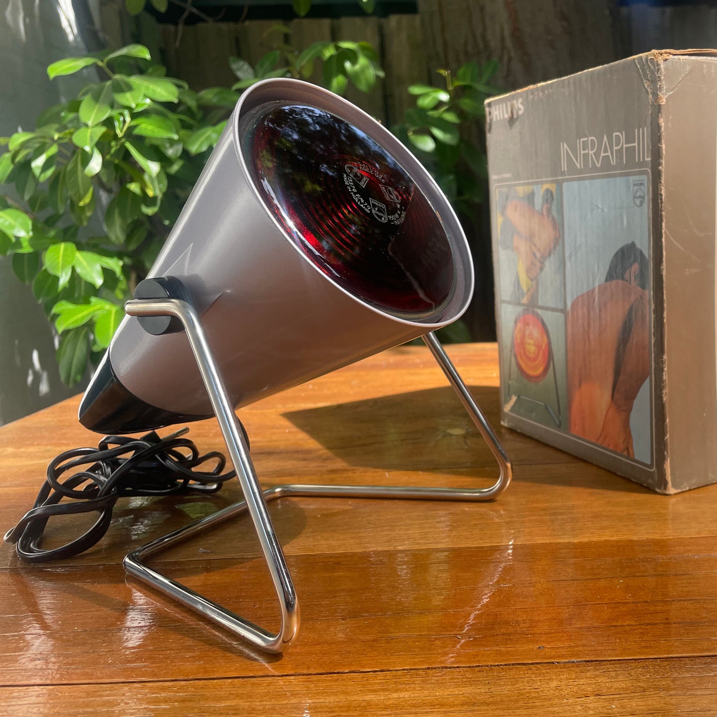 1975 Philips Infraphil HP 3608 infraroodlamp met doos en cantinedienst bon