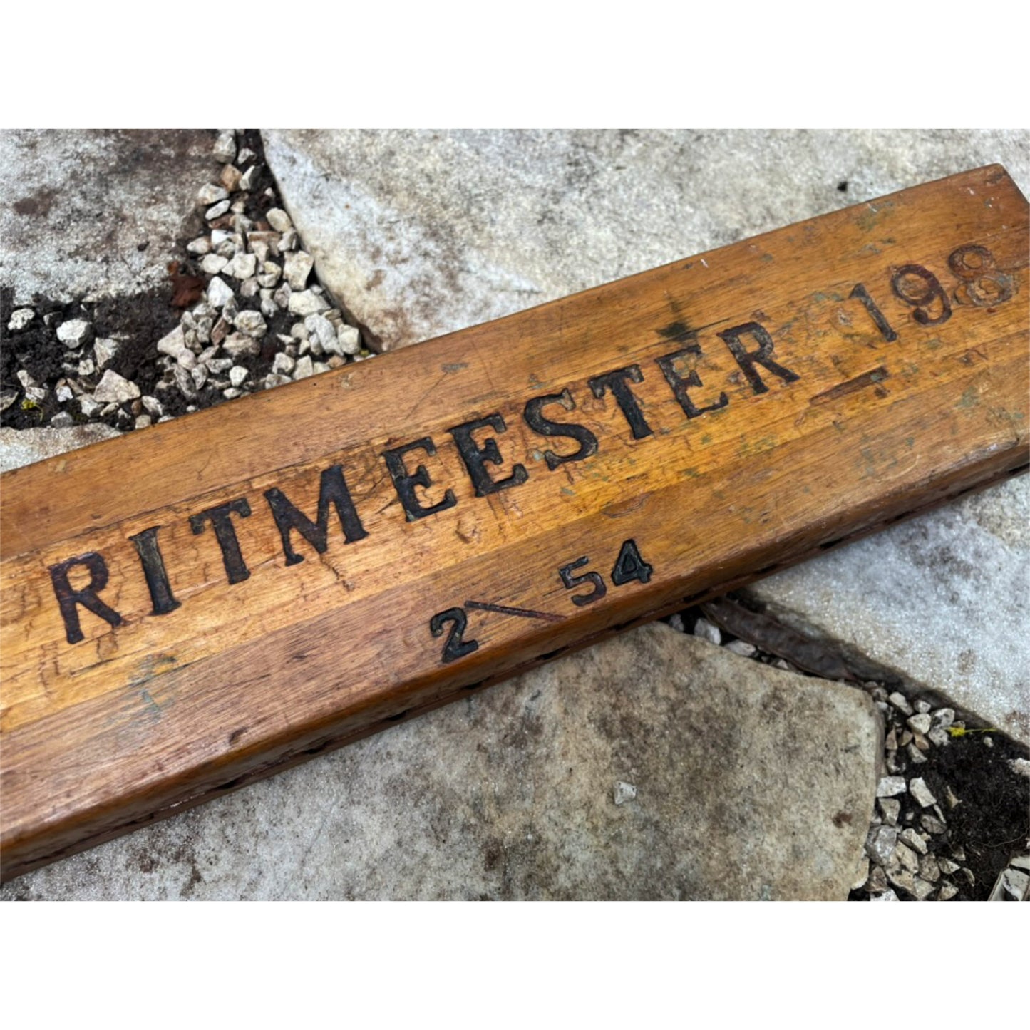 Vintage Perlu-Vorm uit Helmond Nederland Ritmeester Sigarenpers